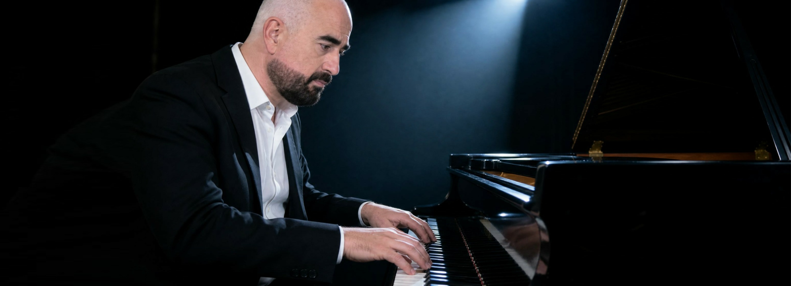 Phil Best Classical Pianist