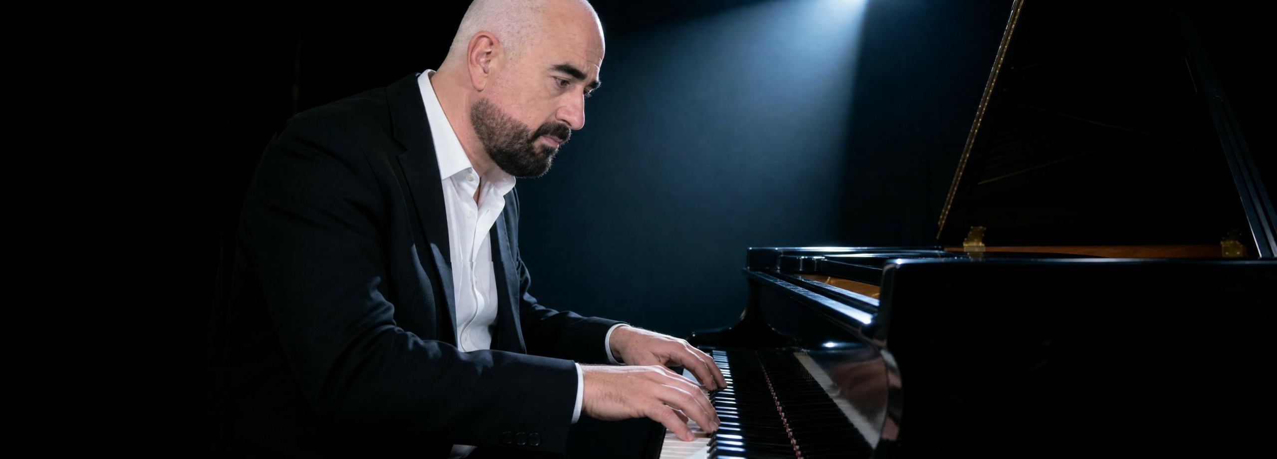 Phil Best Classical Pianist