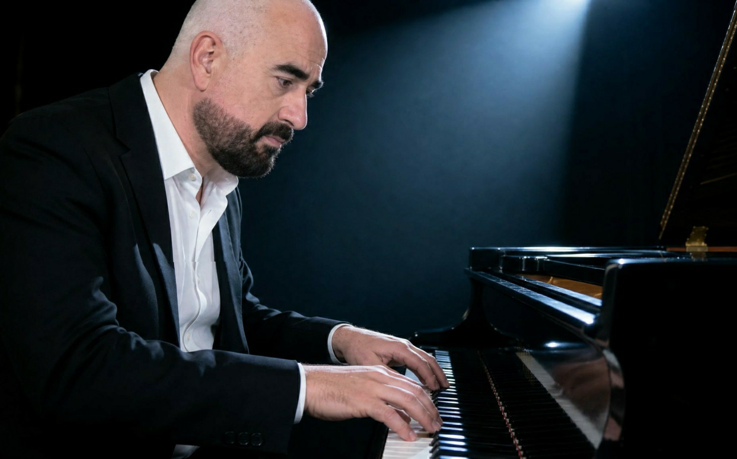 Phil Best Classical Pianist